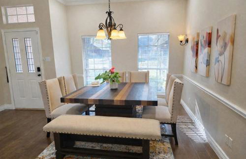 DFW Family Fun Retreat Game Room Pool Table Air Hockey Arcade Work Space Grill BBQ Firepit - Foto 18