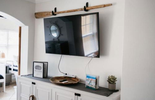 IT'S A SHORE THING - stay, relax, & enjoy! - Foto 34