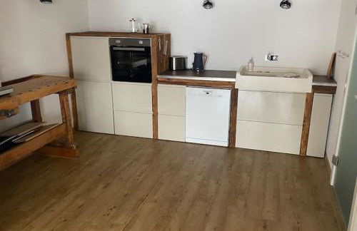 Schöne Wohnung mit Sonnenterrasse und Kamin - Foto 2