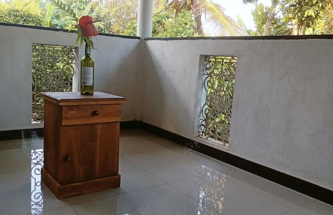 Charming 2-bed Apartment in Weligama - Photo 45