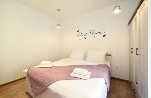 Lumi Primorska - Bright & Peaceful Courtyard Apartment - Foto 26