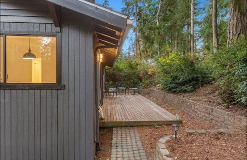 Charming Lakefront Cottage on Quiet Palmer Lake - Foto 14