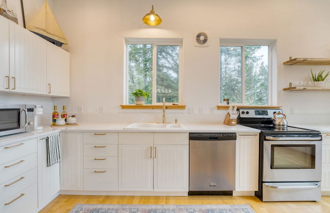 Buttercup Bay Hideaway by Avantstay Cozy Escape w Fire Pit Walk to Beach - Foto 16