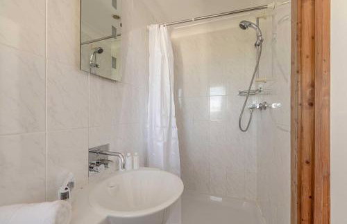 Large 6BR Home Sleeps 12 Free Parking & WiFi - Foto 35