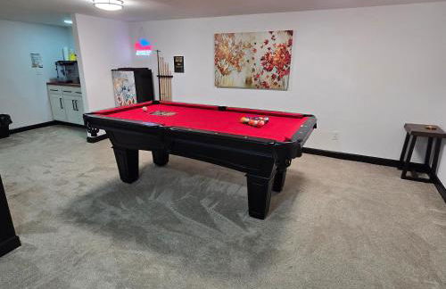 Spacious, Renovated, 5-bedroom Retreat, Near I-85 - Photo 52