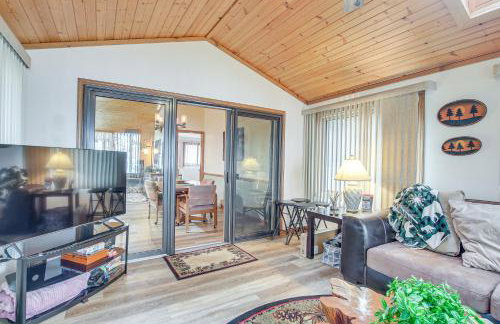 Versatile Castle Rock Lake Home with Fire Pit! - Foto 12