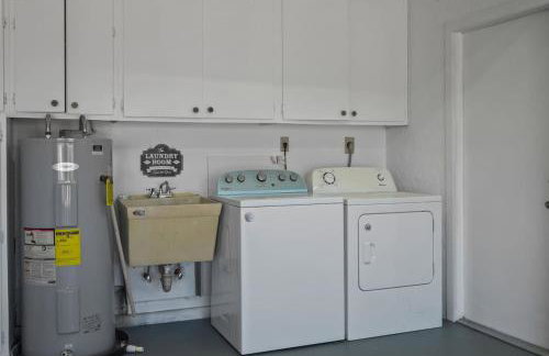 Coastal Home 10 min to the Beach - Foto 39