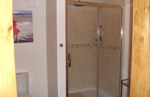 Golden Cross - Photo 14