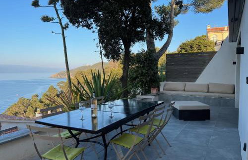 VILLA 650, Vue Mer magnifique, entièrement rénovée avec piscine - Foto 7