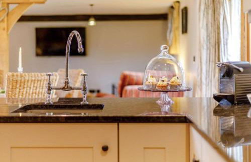 Hot Tub, Stream-Side Garden, Mountain Views, 17thC - Photo 29