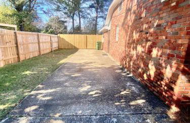 Sweet Home Alabama 4BR 2BA oasis with pool WI-FI - Foto 11