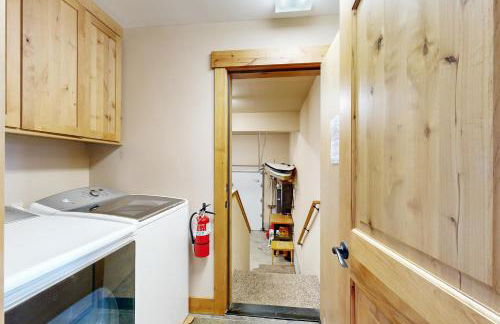 Pine Haven - Photo 21