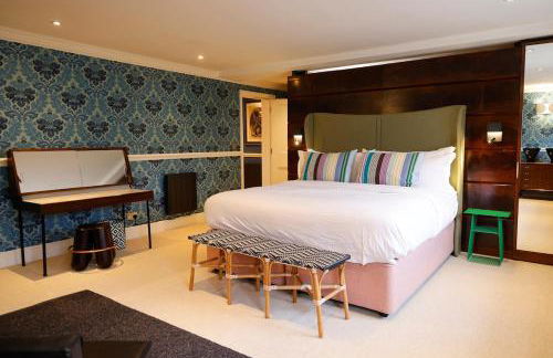 Imperial King apt, Cheltenham centre, dedicated free parking - Photo 1