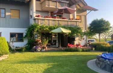 Wald & Wiesen Landhaus Kurzemann - nahe Bodensee - Foto 1