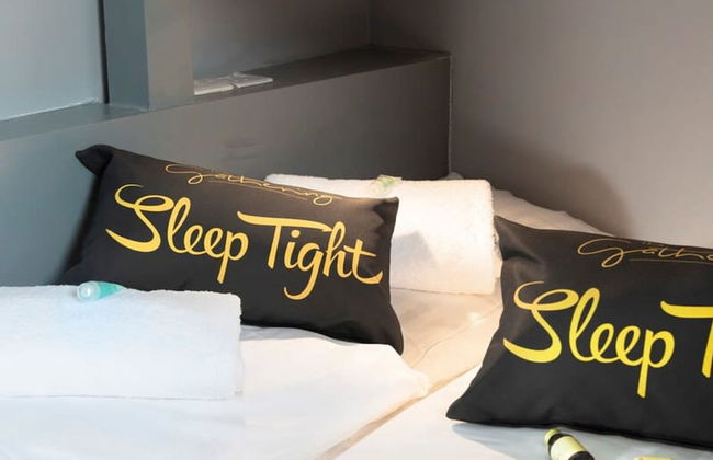 Wrexham Central Stay Apartment Six - Photo 5