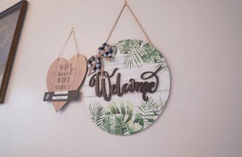 Vegas Hideaway with Jacuzzi & Pool by Strip - Foto 44