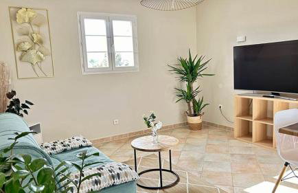 2 hébergements - 10 couchages - parking, piscine, jacuzzi - convivialité - Photo 9