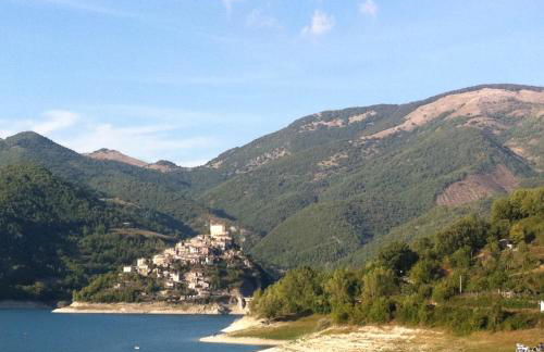 La Minicasa al Lago del Turano - Foto 40