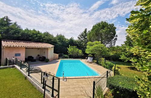 ENTRE RHÔNE et GARRIGUE - Photo 1