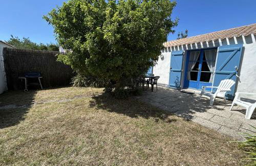 Maison avec Jardin, à 300m de la Plage, 2 Chambres, 4 Couchages, Terrasse et Barbecue - FR-1-224B-158 - Foto 1