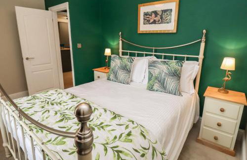 The Grooms - Photo 16