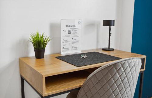 Groß, modern, vollausgestattet, gemütlich mit Küche und Parkplatz für Urlaub oder Business - Foto 9