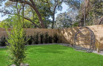 The Surf House: Stylish 2BR Haven - Foto 30