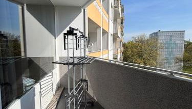 Moderne 3,5 Zimmer 85m2 & Balkon Wohnung - Foto 3