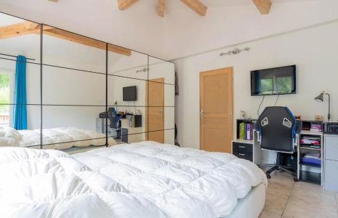 Amazing Home In Le Val - Foto 16