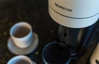 Recién renovada! Exclusiva villa de madera con piscina y vistas al mar - Foto 50