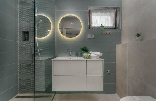 Apartments Olivia & Navy, Šilo - Photo 32