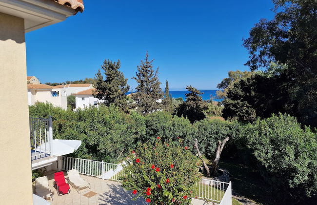 Skala - Villa - Sleeps 7 - Parking - Garden - Photo 1