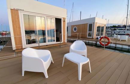 AQUA RESORT GIULIANOVA - Houseboat Experience - Photo 16
