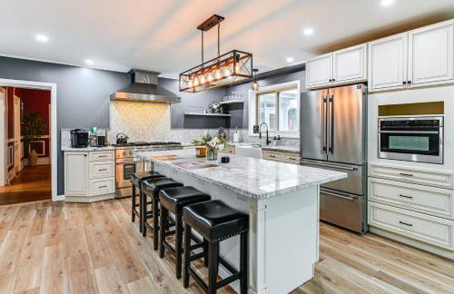 Near Lake and Wineries Spacious Union Springs Home! - Foto 9