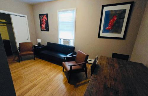 Suites on East Side near Whole Foods, Brown University, Miriam Hospital, MBTA, Downtown, - Photo 9