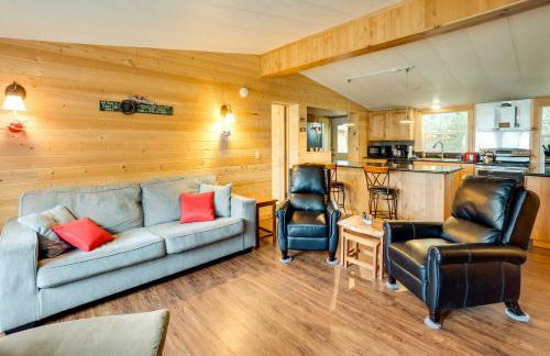 Brookings Home with Deck, half Mi to Harris Beach! - Foto 5