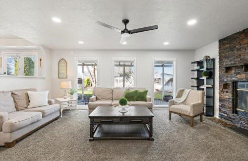 5BR Meridian Retreat Fire Pit BBQ Sleeps 12 - Foto 6