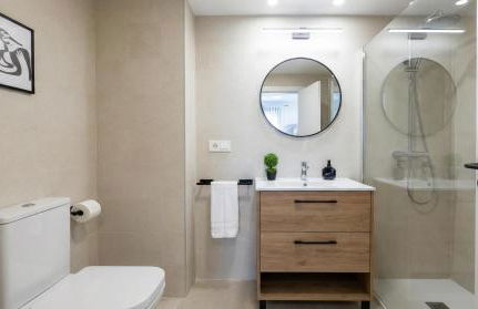 NEW! Luxury 3BR apartment with POOL & FREE parking - Foto 29