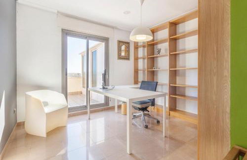 Penthouse in the Sun - Foto 10