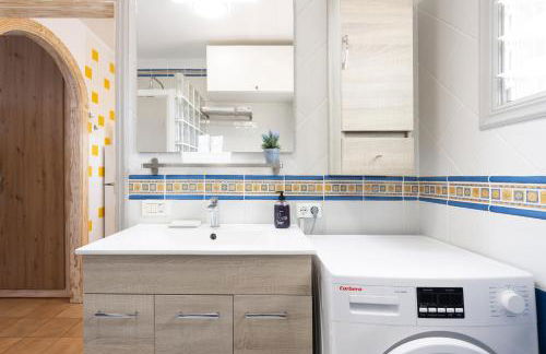 TenoHomes Oceanview Studio with Balcony - Foto 19