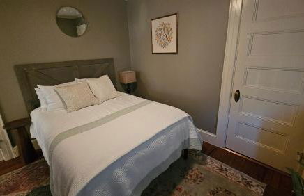 Big New England Family Home; walk to beach, shops - Foto 75