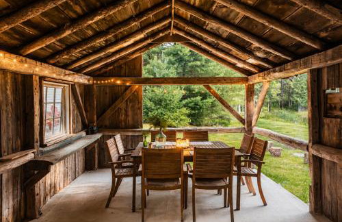 Hot Tub, 2 Fire Pits, Pond, Tonal & Pet-Friendly - Photo 4