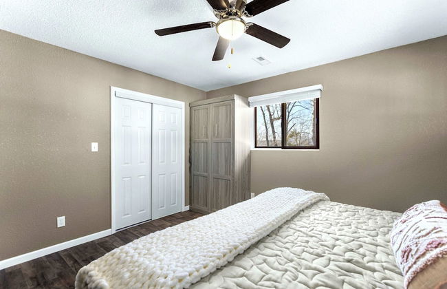 White Oak Landing Spacious 6 BDR w/ Boat Slip! - Photo 6