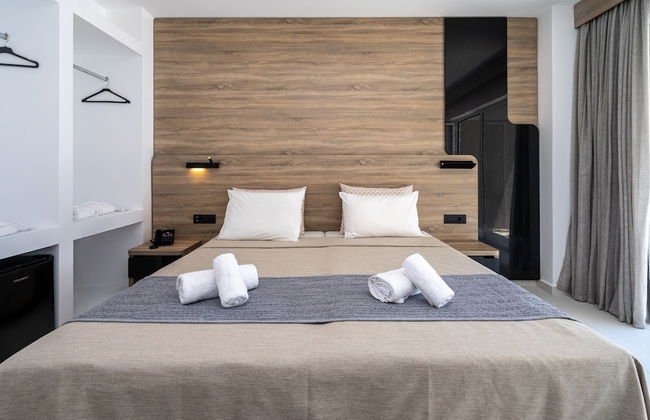 Castellum Suites - Photo 24