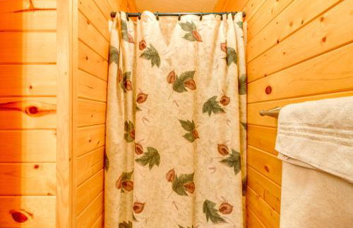 Private Lakefront Emily Home with Yard and Fire Pit! - Photo 15