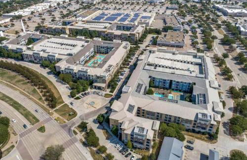 Frisco Vibes With Pool Gym and Elegant 1BR Apart - Foto 15