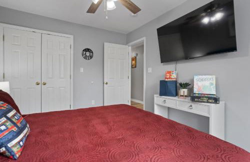 Waterfront Home with Pool, Hot Tub and Game Area - Foto 16