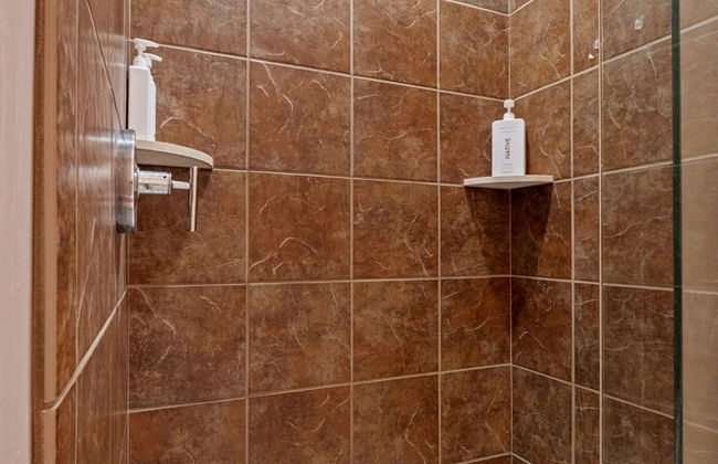 Massive Home w Sauna Pools Hot Tub Fireplaces - Photo 55