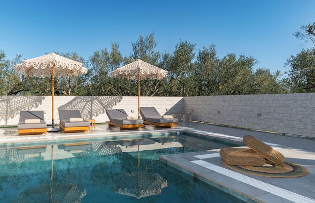 Camelia Luxury Suites - Private Pool & Jaccuzi - Foto 31