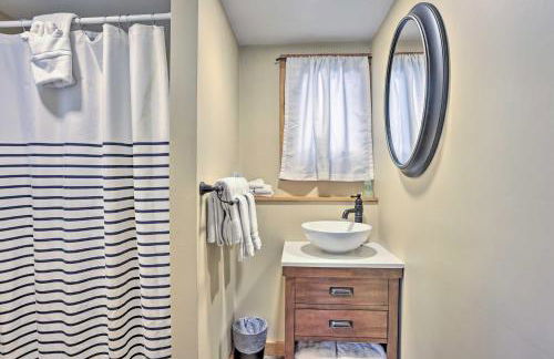 Steps to Beach! Dog-Friendly Suttons Bay Cottage - Foto 17